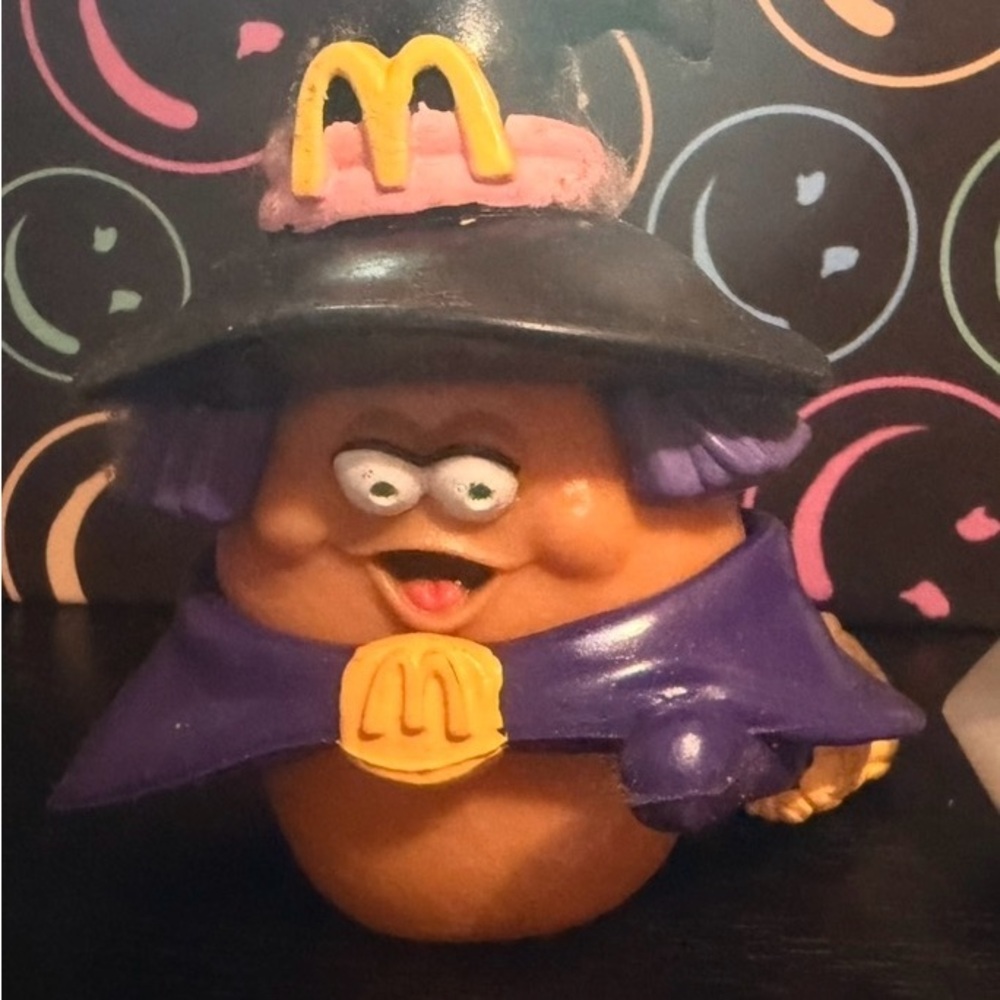 1992 McDonald's Halloween McNugget Buddy Witch toy